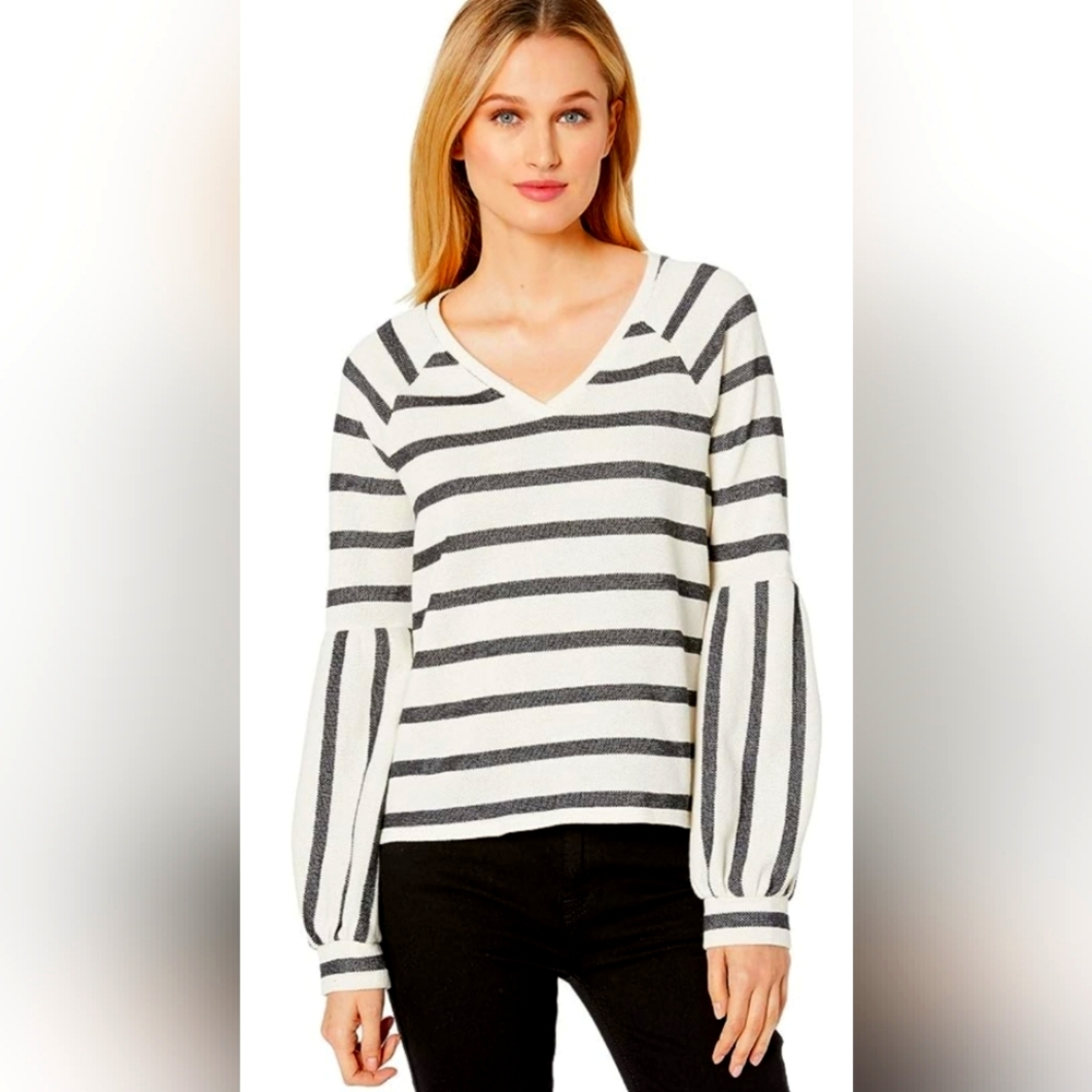 Vince Camuto Womens Bubble Sleeve Pullover Sweater
